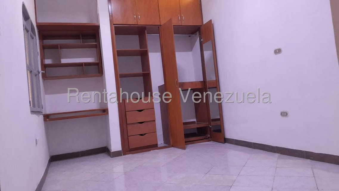 Comercial (Oficina) en Alquiler en Centro, Lara - 3