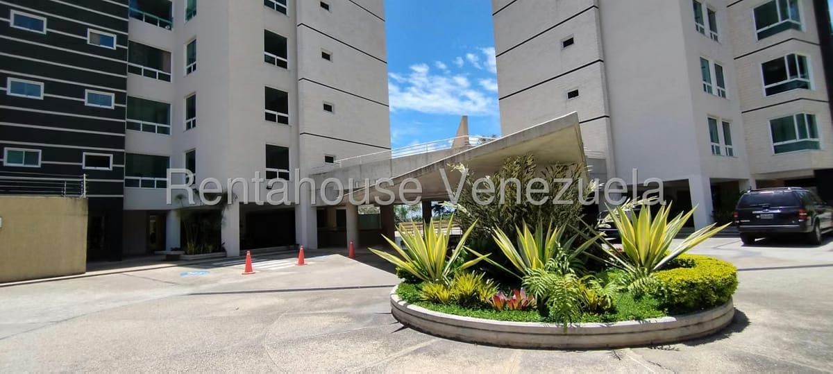 Apartamento (1 Nivel) en Venta en La Lagunita Country Club, Distrito Metropolitano - 2