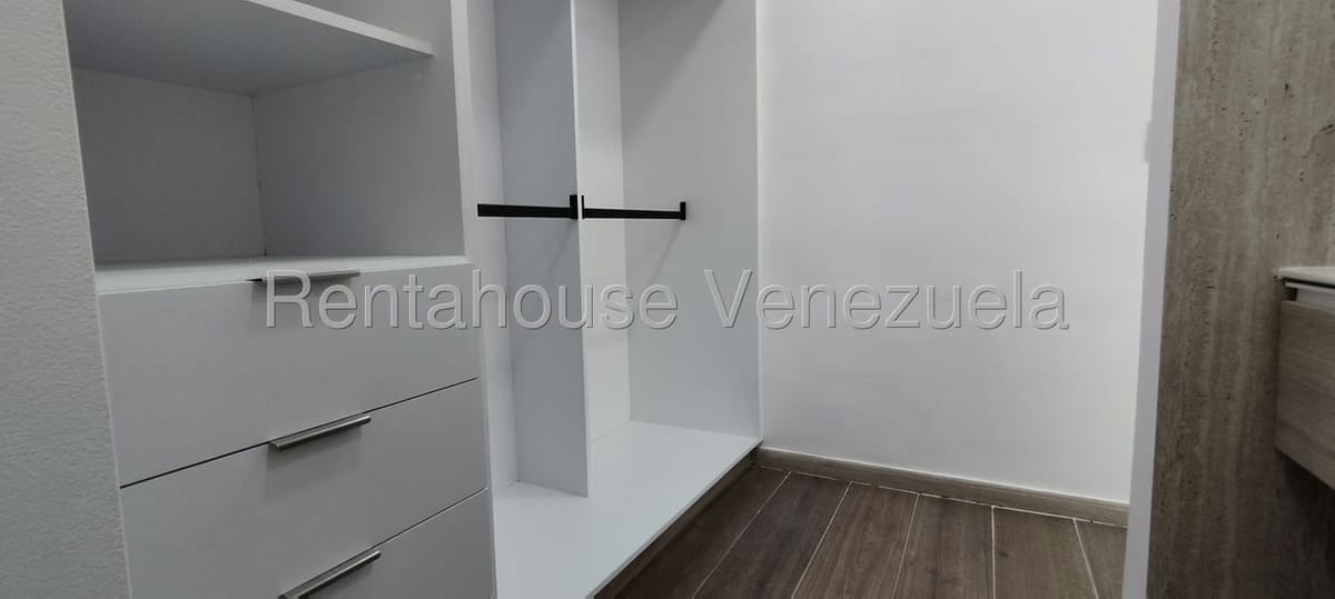 Apartamento (1 Nivel) en Venta en La Lagunita Country Club, Distrito Metropolitano - 33