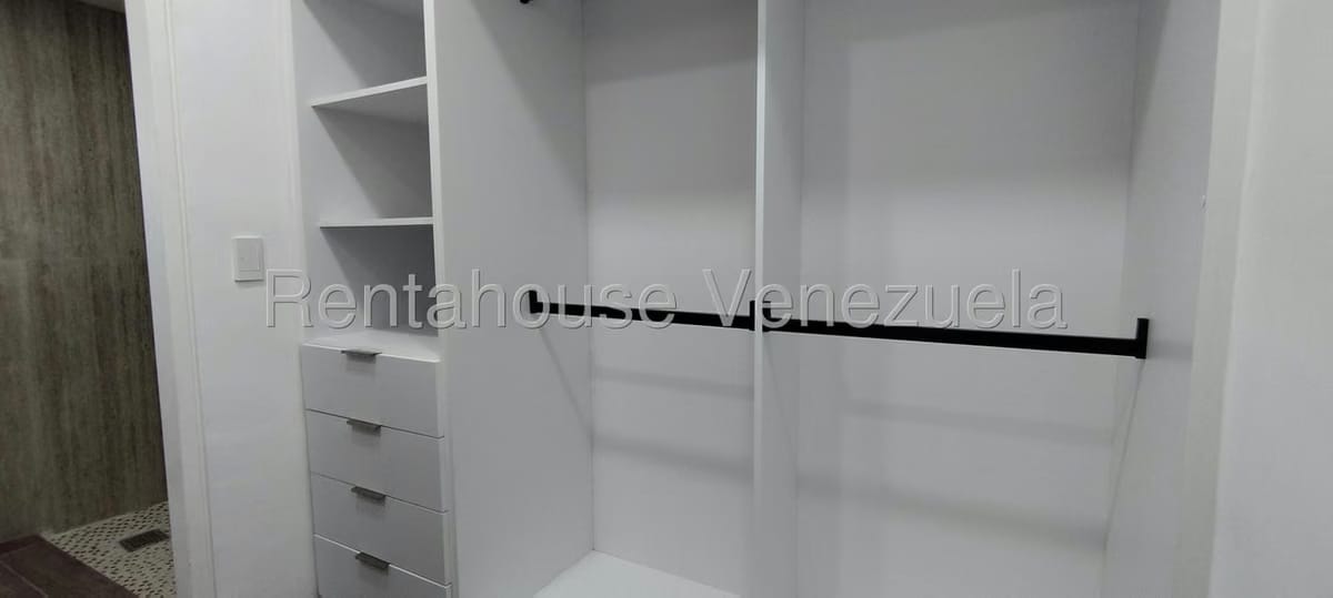 Apartamento (1 Nivel) en Venta en La Lagunita Country Club, Distrito Metropolitano - 36