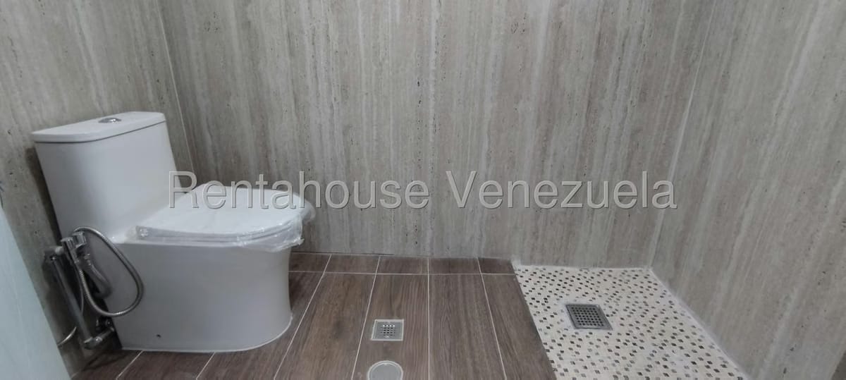 Apartamento (1 Nivel) en Venta en La Lagunita Country Club, Distrito Metropolitano - 37