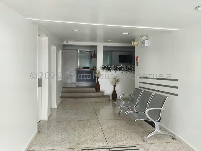 Comercial (Local Comercial) en Venta en Los Colorados, Carabobo - 2