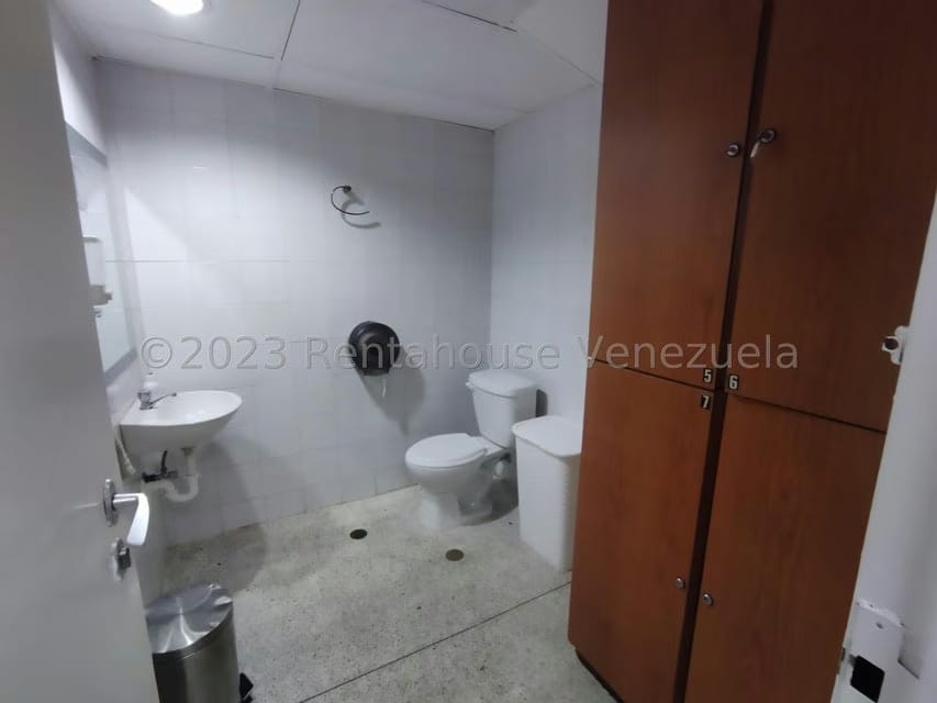 Comercial (Local Comercial) en Venta en Los Colorados, Carabobo - 11