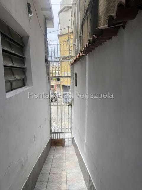 Casa (1 Nivel) en Venta en Catia, Distrito Metropolitano - 16