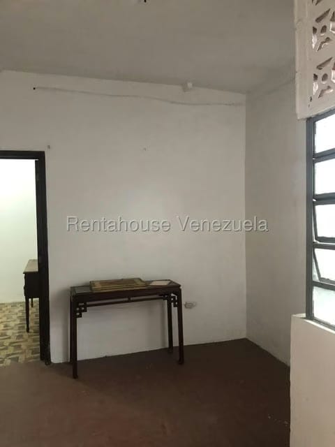 Casa (1 Nivel) en Venta en Catia, Distrito Metropolitano - 9