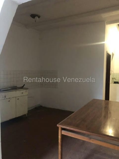 Casa (1 Nivel) en Venta en Catia, Distrito Metropolitano - 10