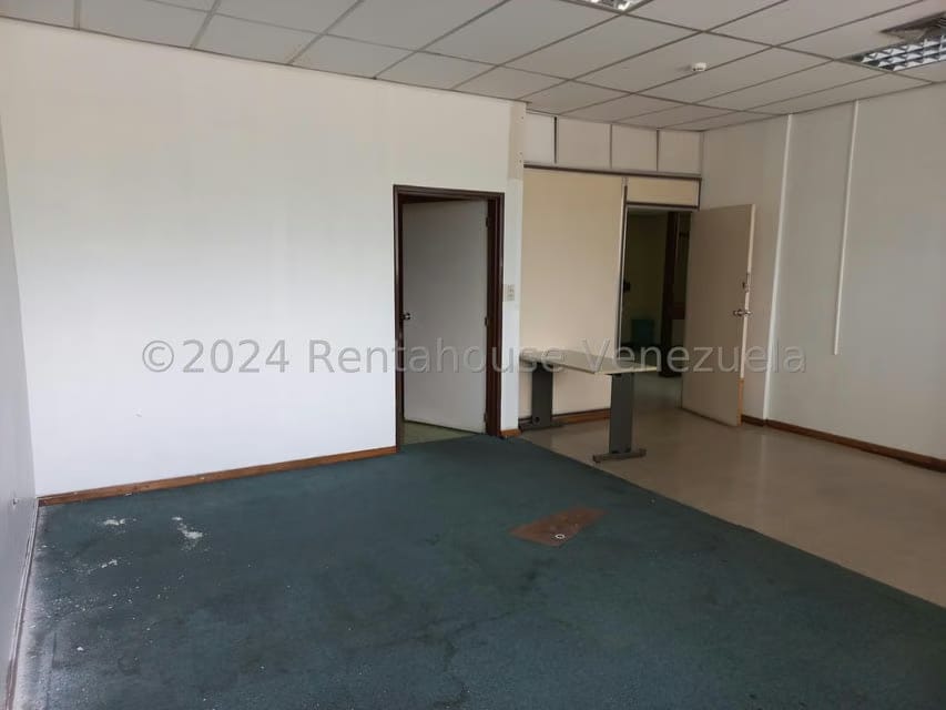 Comercial (Oficina) en Alquiler en Macaracuay, Distrito Metropolitano - 9