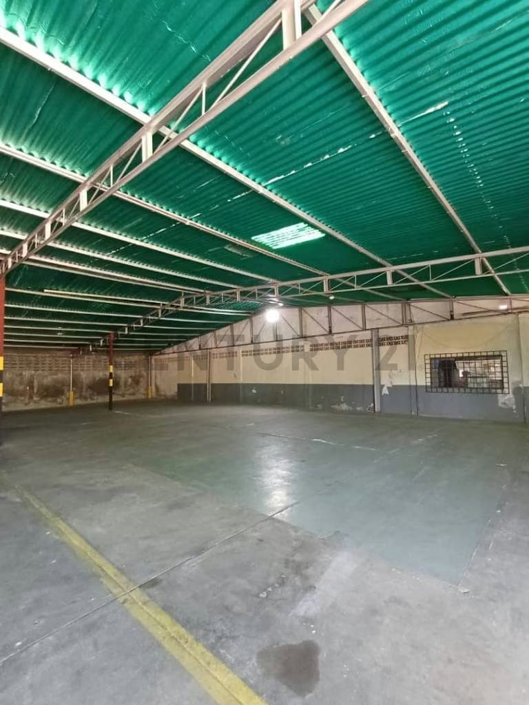 galpon en Aquiler para uso Comercial - 2