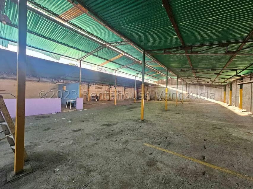 Comercial (Galpon - Deposito) en Venta en Zona Centro, Aragua - 7