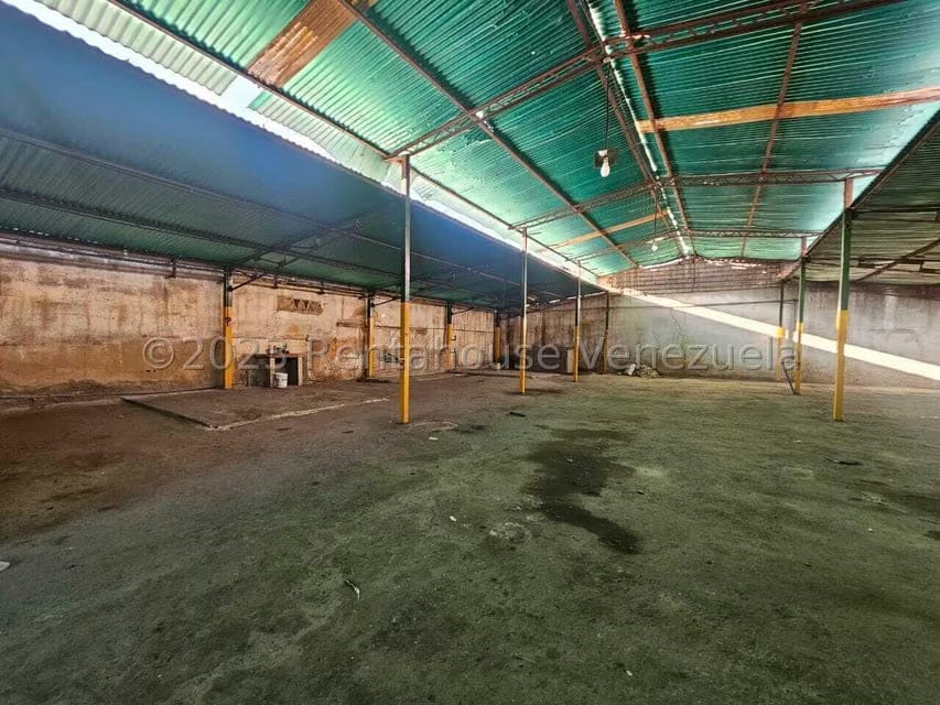 Comercial (Galpon - Deposito) en Venta en Zona Centro, Aragua - 10