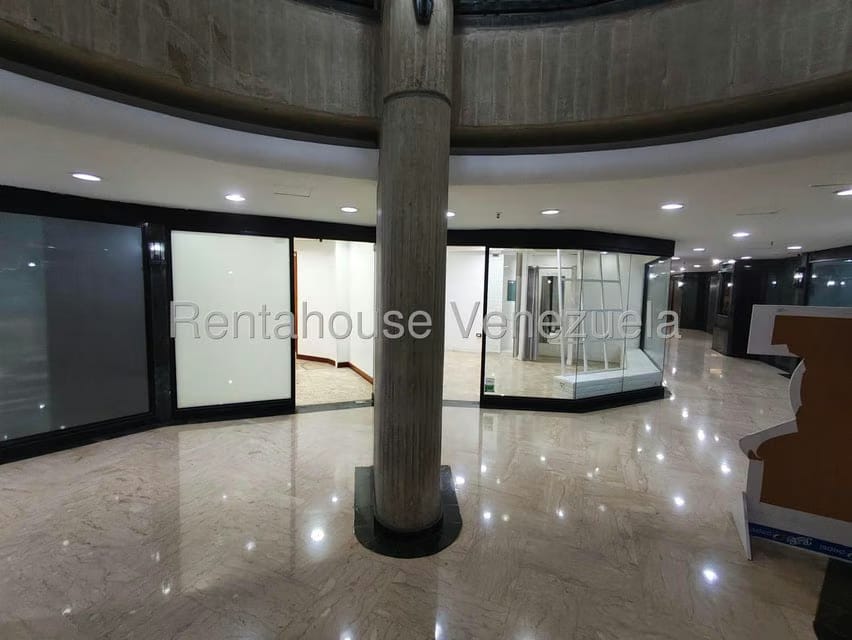 Comercial (Local Comercial) en Alquiler en Las Mercedes, Distrito Metropolitano - 13