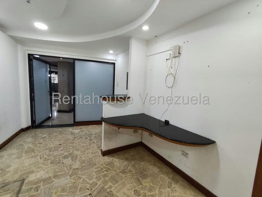 Comercial (Local Comercial) en Alquiler en Las Mercedes, Distrito Metropolitano - 10
