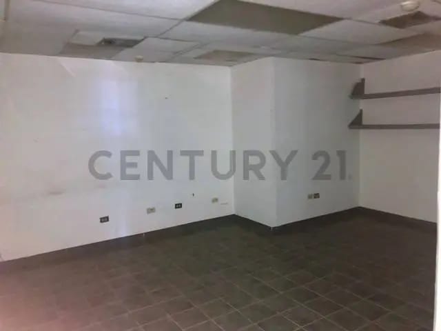 Local De 304,07 En Venta En El Cc El Refugio. - 10