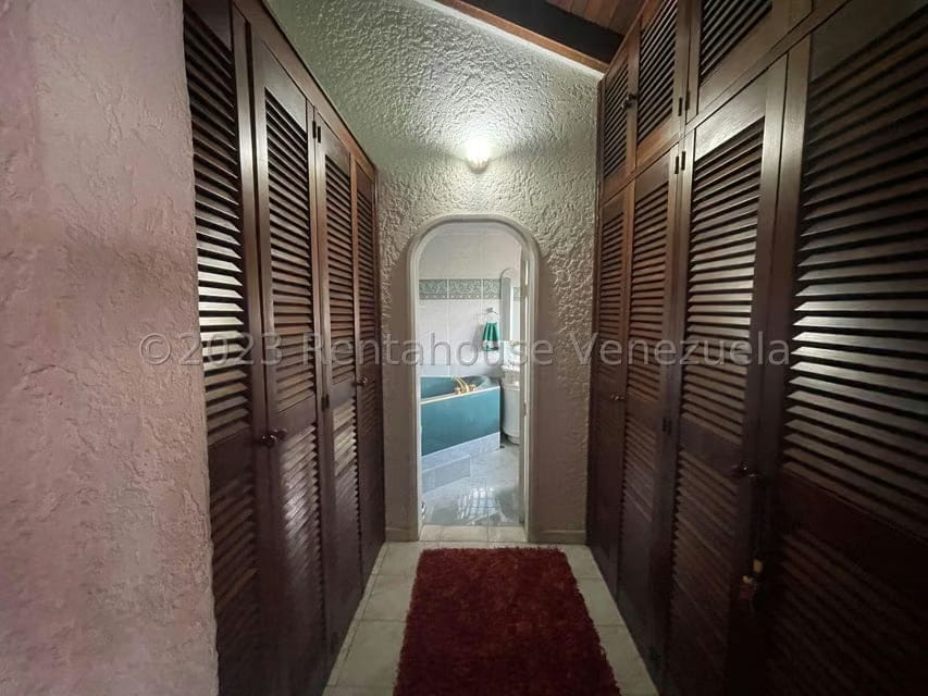 Casa (Multipes Niveles) en Venta en Club de Campo, Miranda - 17