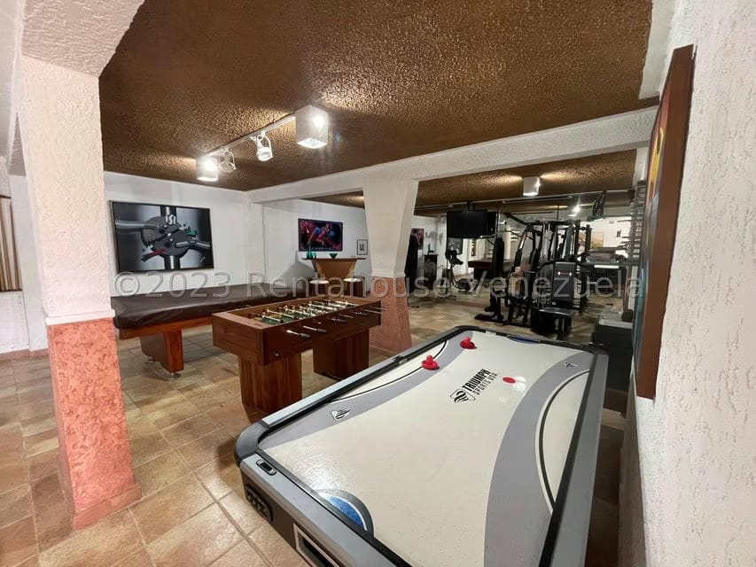 Casa (Multipes Niveles) en Venta en Club de Campo, Miranda - 27