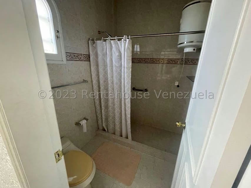 Casa (Multipes Niveles) en Venta en Club de Campo, Miranda - 35