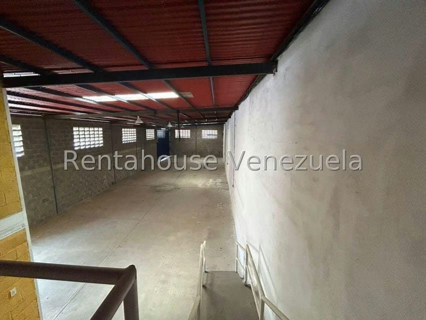 Comercial (Galpon - Deposito) en Alquiler en Parroquia Juan de Villegas, Lara - 12