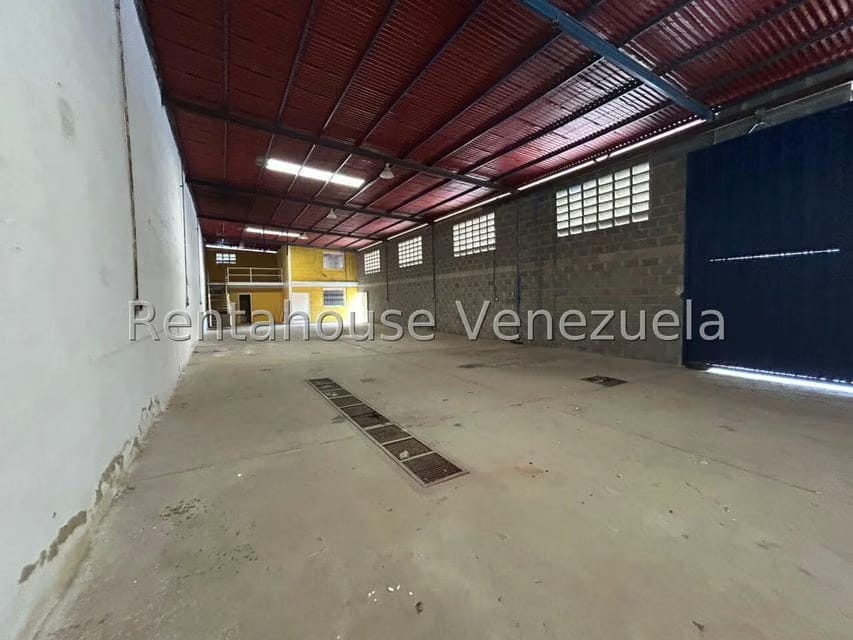 Comercial (Galpon - Deposito) en Alquiler en Parroquia Juan de Villegas, Lara - 4