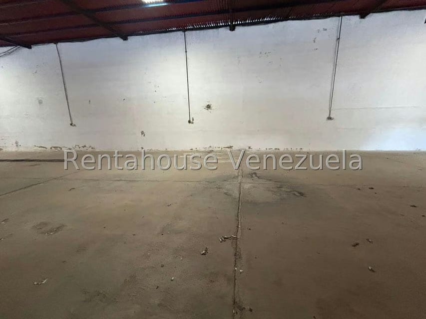 Comercial (Galpon - Deposito) en Alquiler en Parroquia Juan de Villegas, Lara - 9