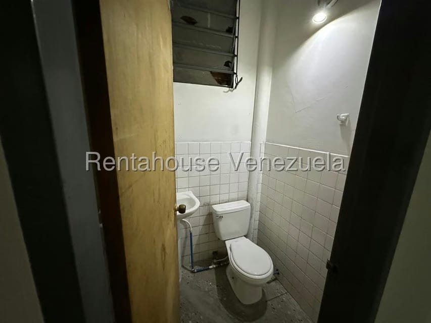Comercial (Local Comercial) en Alquiler en Centro, Lara - 11