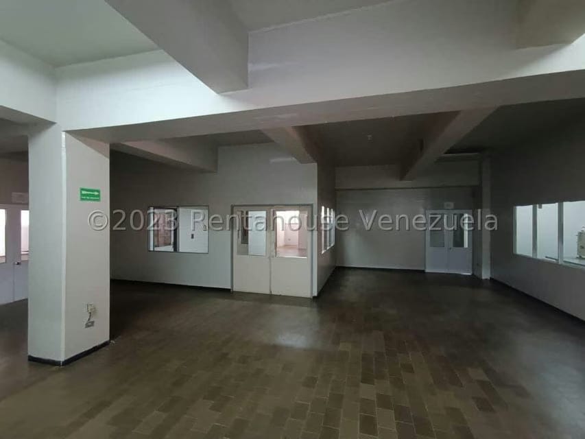 Comercial (Edificio) en Venta en La Urbina, Distrito Metropolitano - 29