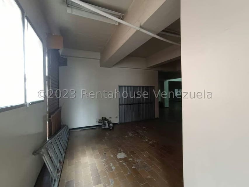 Comercial (Edificio) en Venta en La Urbina, Distrito Metropolitano - 39