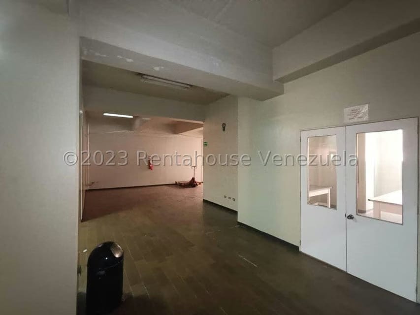 Comercial (Edificio) en Venta en La Urbina, Distrito Metropolitano - 41