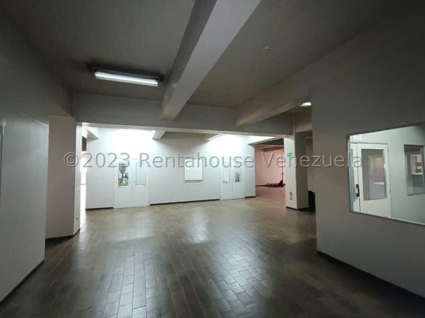 Comercial (Edificio) en Venta en La Urbina, Distrito Metropolitano - 42