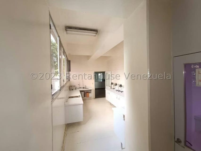 Comercial (Edificio) en Venta en La Urbina, Distrito Metropolitano - 43