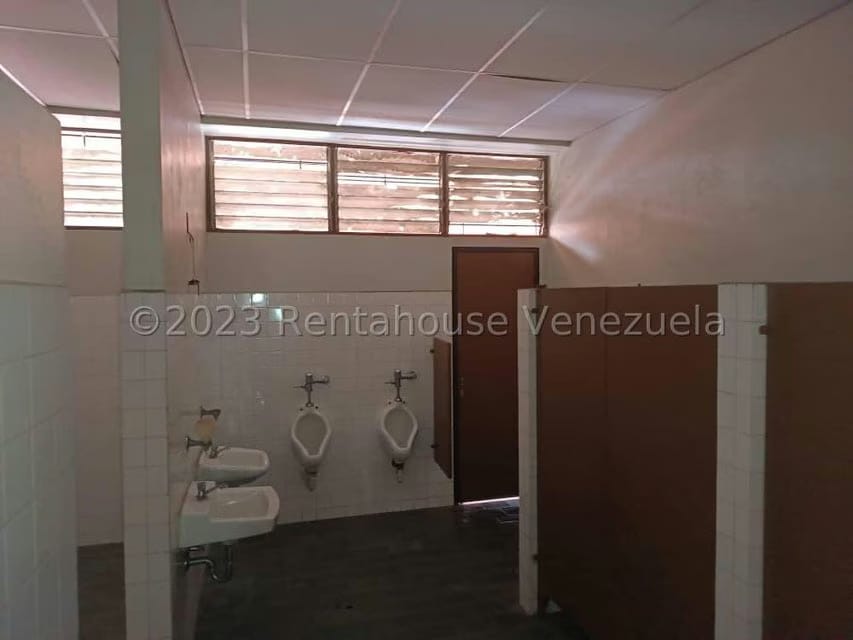 Comercial (Edificio) en Venta en La Urbina, Distrito Metropolitano - 50