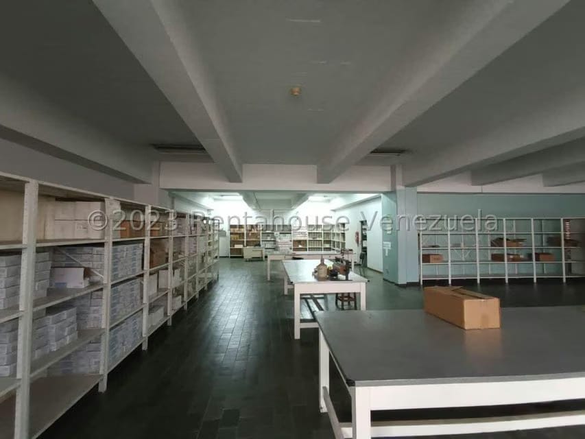 Comercial (Edificio) en Venta en La Urbina, Distrito Metropolitano - 52