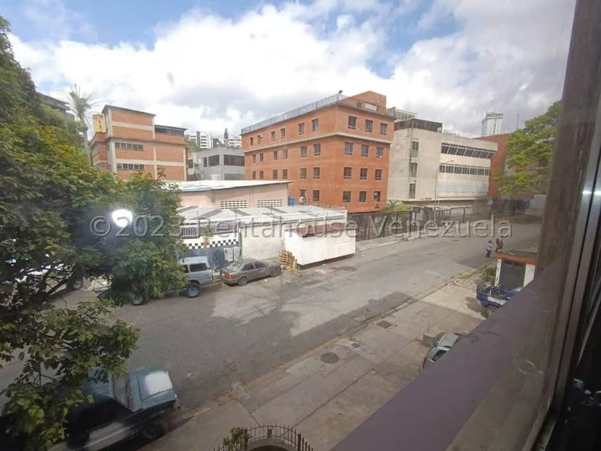 Comercial (Edificio) en Venta en La Urbina, Distrito Metropolitano - 55
