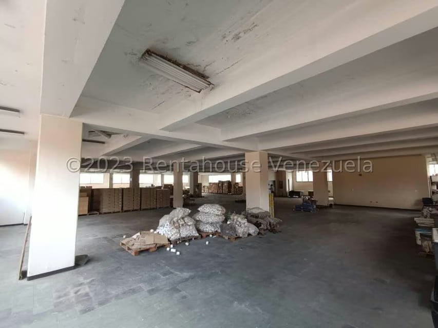 Comercial (Edificio) en Venta en La Urbina, Distrito Metropolitano - 58