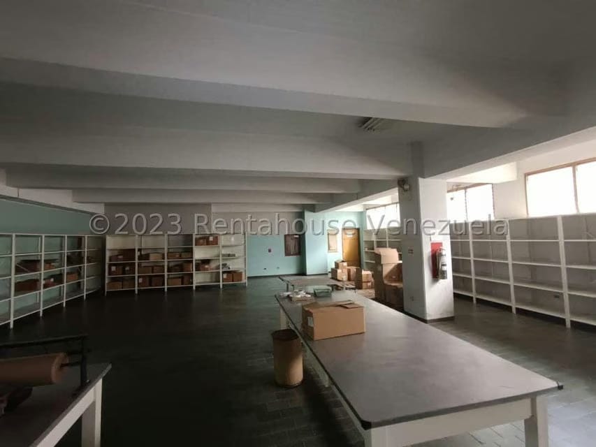 Comercial (Edificio) en Venta en La Urbina, Distrito Metropolitano - 64
