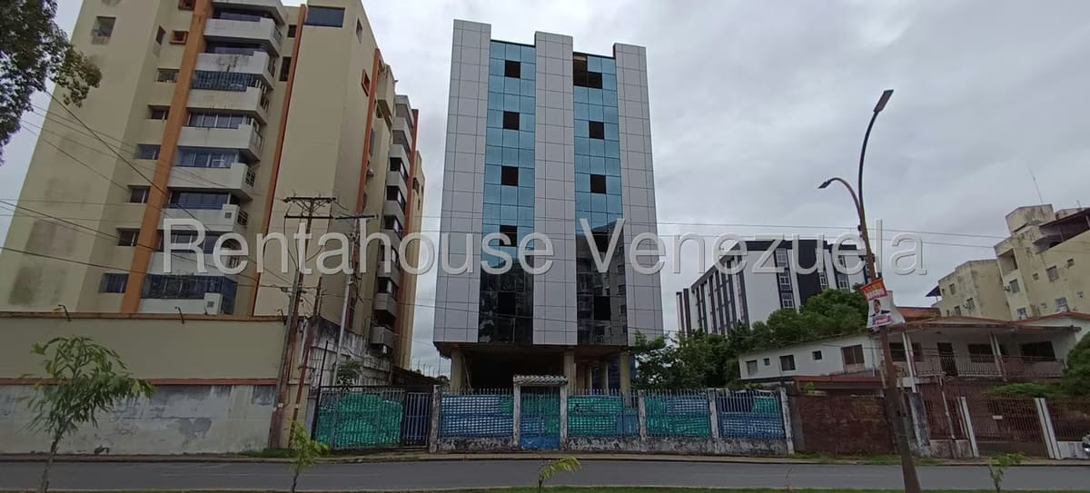 Comercial (Local Comercial) en Venta en Maturin, Monagas - 2