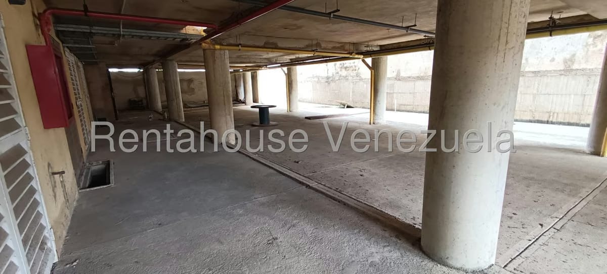 Comercial (Local Comercial) en Venta en Maturin, Monagas - 11