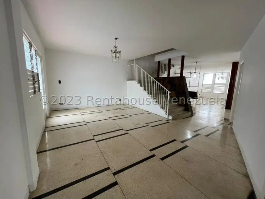 Casa (Multipes Niveles) en Alquiler en Los Ruices, Distrito Metropolitano - 3