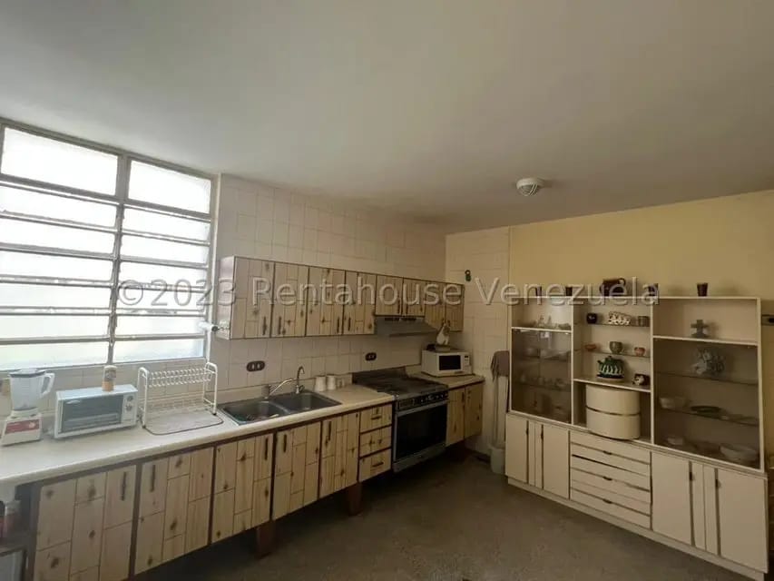 Casa (Multipes Niveles) en Alquiler en Los Ruices, Distrito Metropolitano - 24