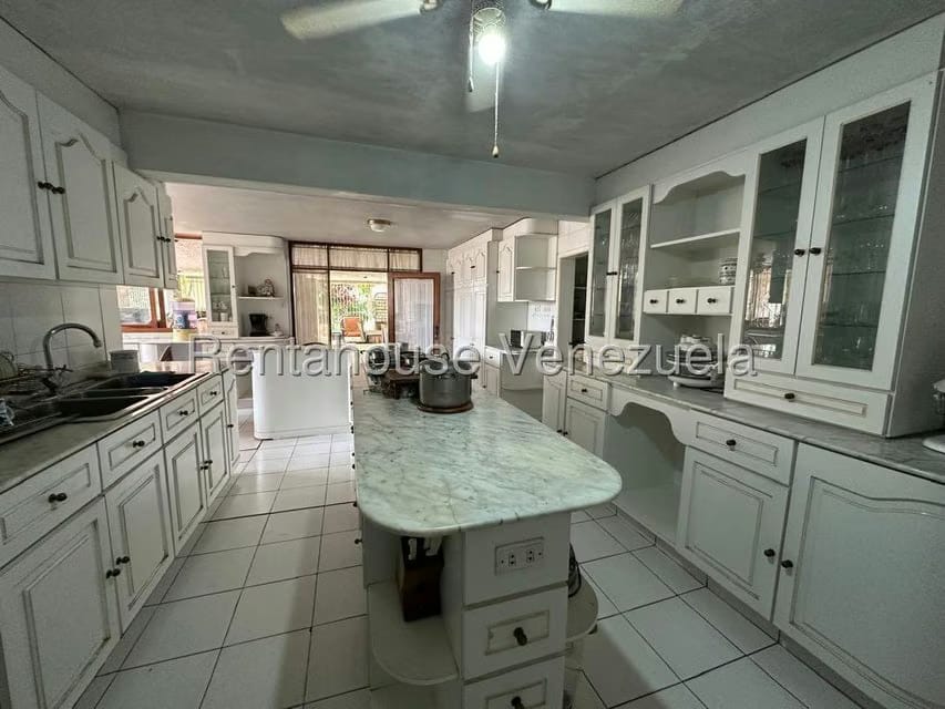 Casa (Multipes Niveles) en Venta en Caurimare, Distrito Metropolitano - 17