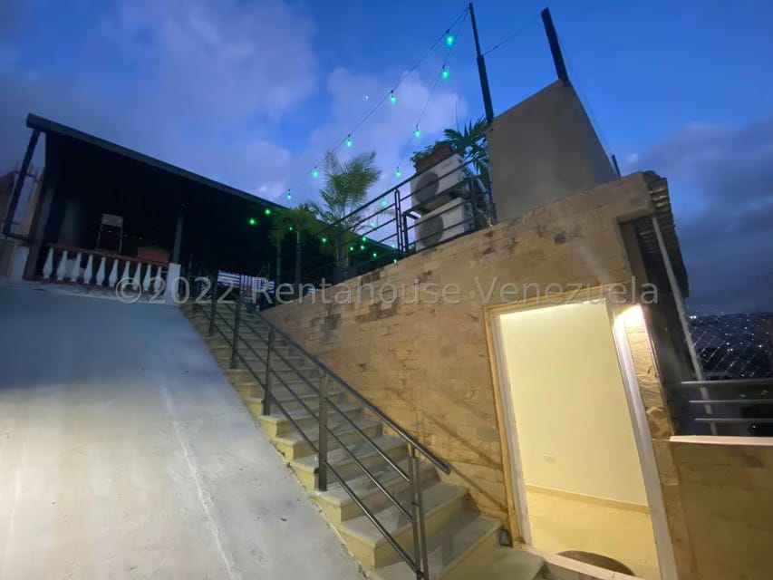 Apartamento (1 Nivel) en Venta en La Urbina, Distrito Metropolitano - 23