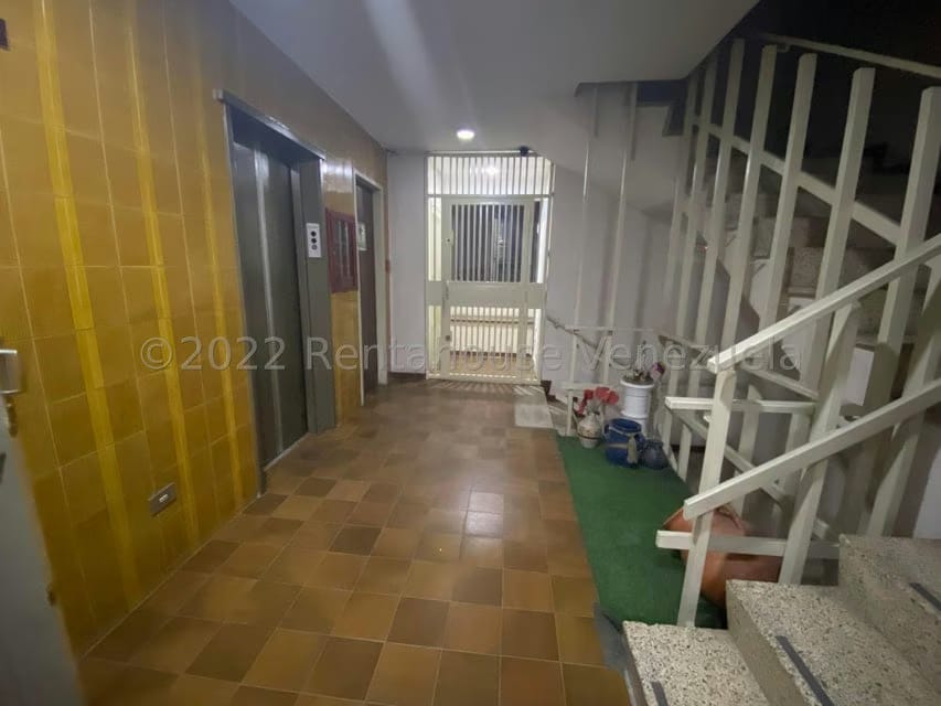 Apartamento (1 Nivel) en Venta en La Urbina, Distrito Metropolitano - 40