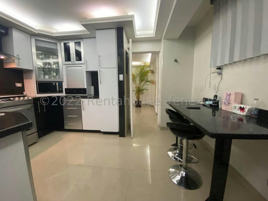 Apartamento (1 Nivel) en Venta en La Urbina, Distrito Metropolitano - 6