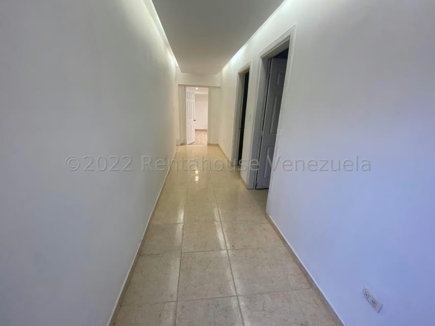Apartamento (1 Nivel) en Venta en La Urbina, Distrito Metropolitano - 9