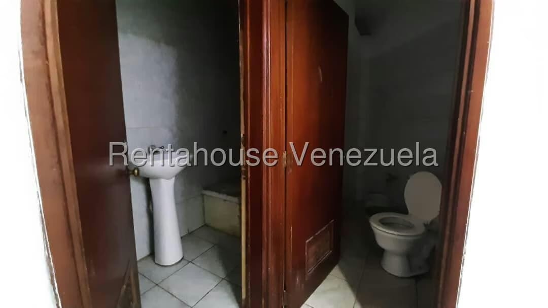 Comercial (Local Comercial) en Alquiler en Petare, Distrito Metropolitano - 6