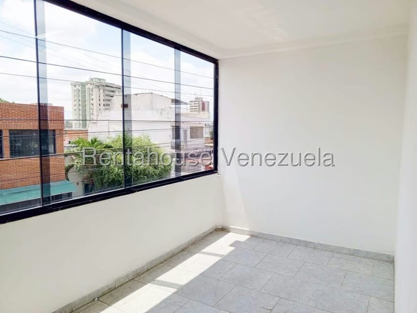 Comercial (Local Comercial) en Alquiler en Centro, Lara - 2