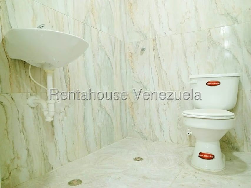 Comercial (Local Comercial) en Alquiler en Centro, Lara - 16