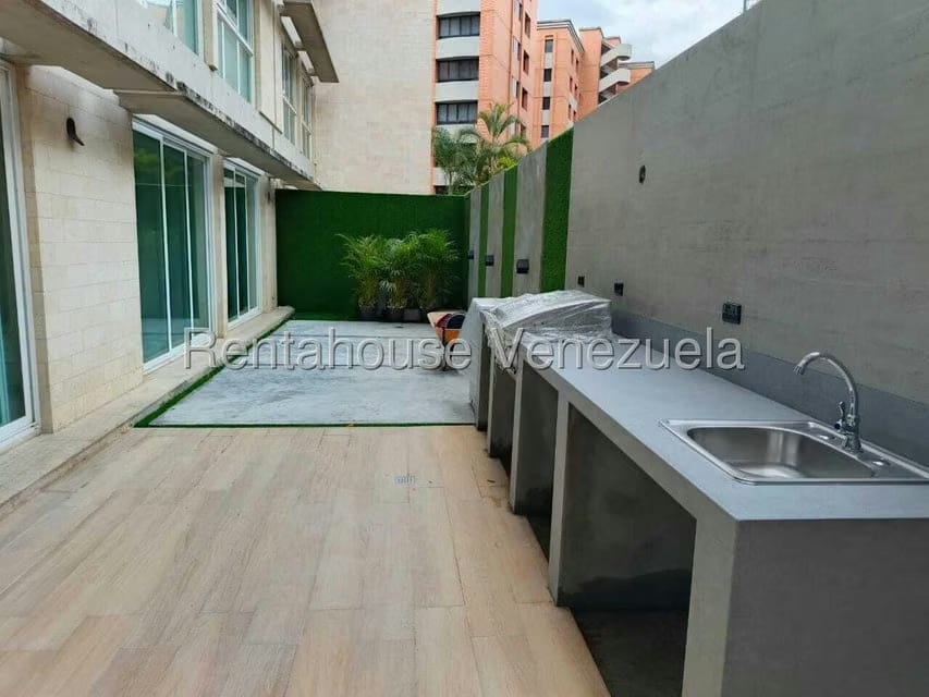 Apartamento (1 Nivel) en Alquiler en Lomas de Las Mercedes, Distrito Metropolitano - 18