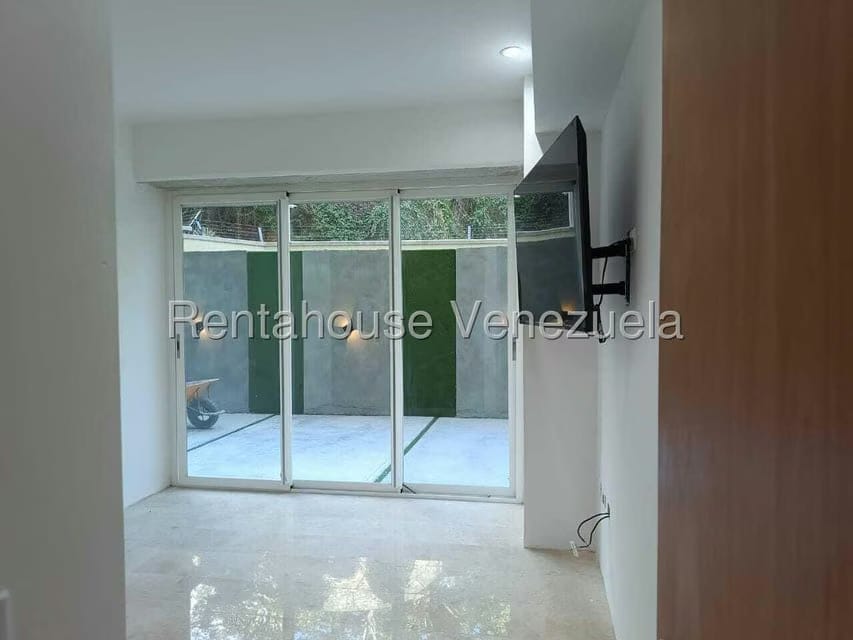 Apartamento (1 Nivel) en Alquiler en Lomas de Las Mercedes, Distrito Metropolitano - 32