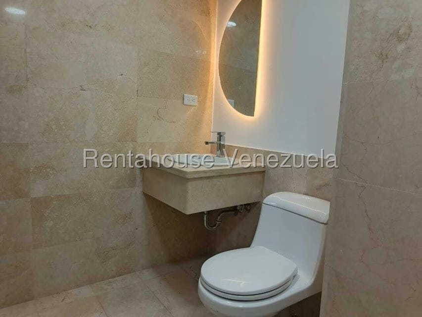 Apartamento (1 Nivel) en Alquiler en Lomas de Las Mercedes, Distrito Metropolitano - 35