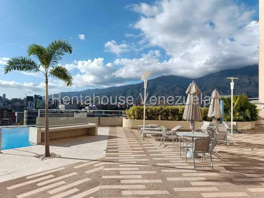 Apartamento (1 Nivel) en Alquiler en Lomas de Las Mercedes, Distrito Metropolitano - 38